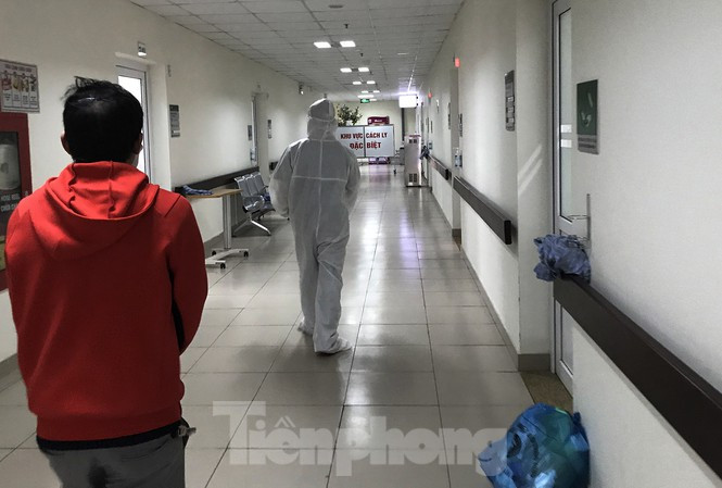 Viet Nam them 6 ca mac moi COVID-19, 3 benh nhan dieu tri tai Ha Noi