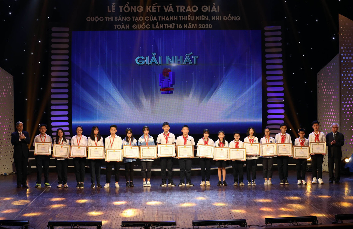 Hon 100 tac pham cua thanh thieu nien, nhi dong duoc trao giai sang tao-Hinh-2