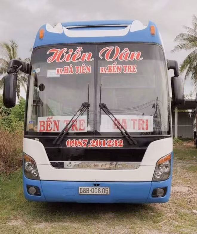 Covid-19: Truy tim nguoi dan ong “toc muoi tieu” di chung xe voi benh nhan 1452