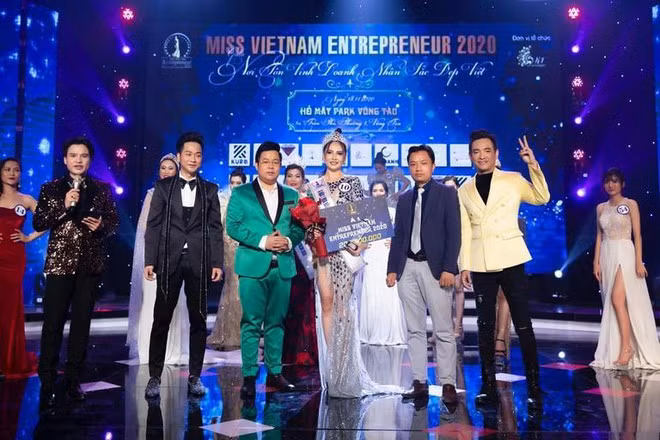 On ao vu thi sinh chi 800 trieu dong thi Hoa hau “to” bi lua dao-Hinh-2