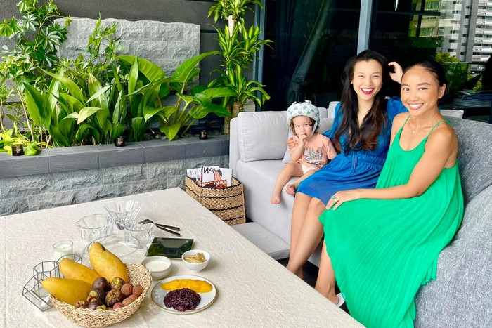 Doan Trang he lo cuoc song binh yen o Singapore-Hinh-3