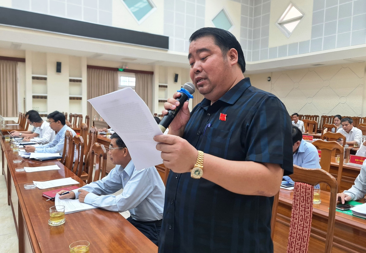 Vu danh nu nhan vien san golf: Ong Nguyen Viet Dung bi phat 6,5 trieu