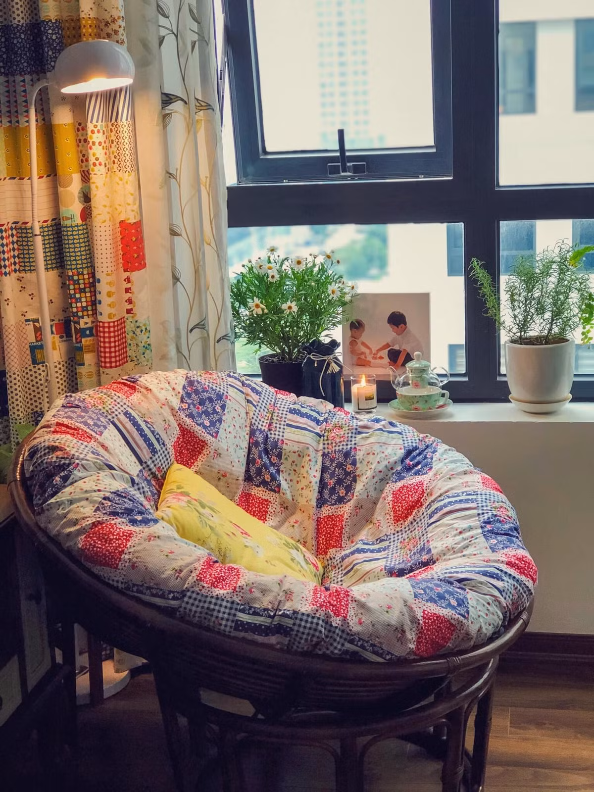 Can ho voi chu de huong sac xuan, khong gian tran ngap sac mau-Hinh-3