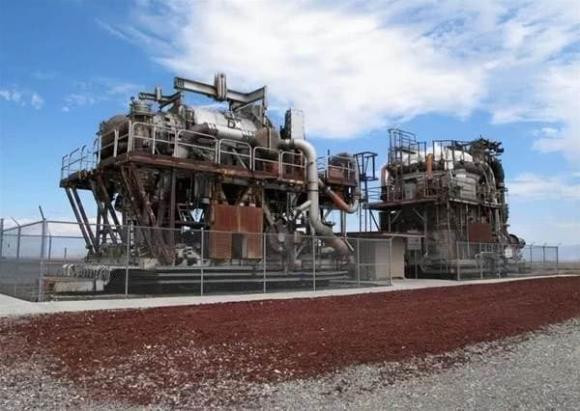 Vậy ai thực sự đã chế tạo ra những thiết bị 2 tỷ năm tuổi này? Và ai đã xây dựng những lò phản ứng hạt nhân được thiết kế tốt này? Cho đến bây giờ, những câu hỏi này vẫn còn là bí ẩn này đến bí ẩn khác trước mắt chúng ta.