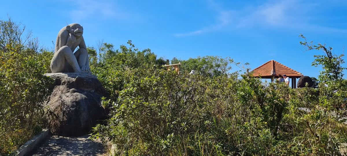 Nhà Vọng Cảnh là một điểm dừng chân lý tưởng trên hành trình chinh phục đỉnh Bàn Cờ.