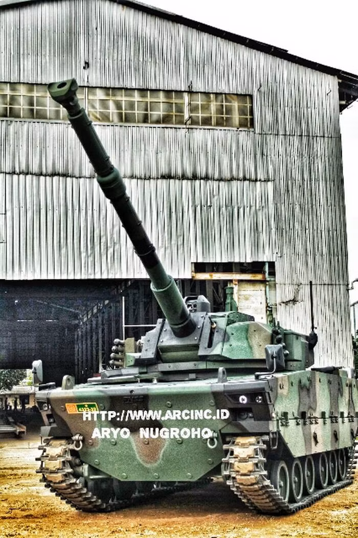 Tại triển lãm Quốc phòng Indo tổ chức dịp cuối năm 2016 vừa rồi, nguyên mẫu đầu tiên của chiếc xe tăng mang tên Harimai Hitam/Black Tiger (tên Indonesia) và Kaplan MT (tên Thổ Nhĩ Kỳ) đã lần đầu tiên được lộ diện cùng một vài thông số kỹ thuật. Nguồn ảnh: ARC.