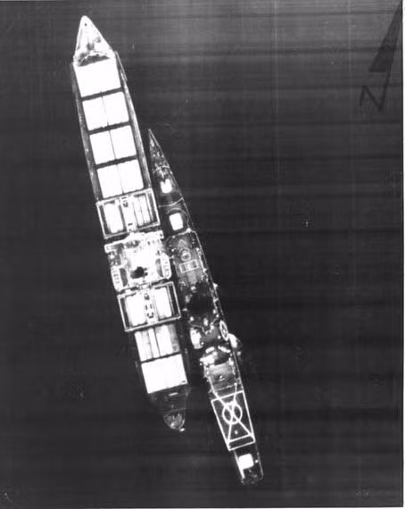 Sau nhiều nỗ lực ngoại giao bất thất bại, phía Mỹ buộc phải sử dụng biện pháp quân sự để giành lại quyền kiểm soát lại con tàu và giải cứu các nhân viên, thủy thủ hiện đã bị bắt cóc. Nguồn ảnh: Wiki.