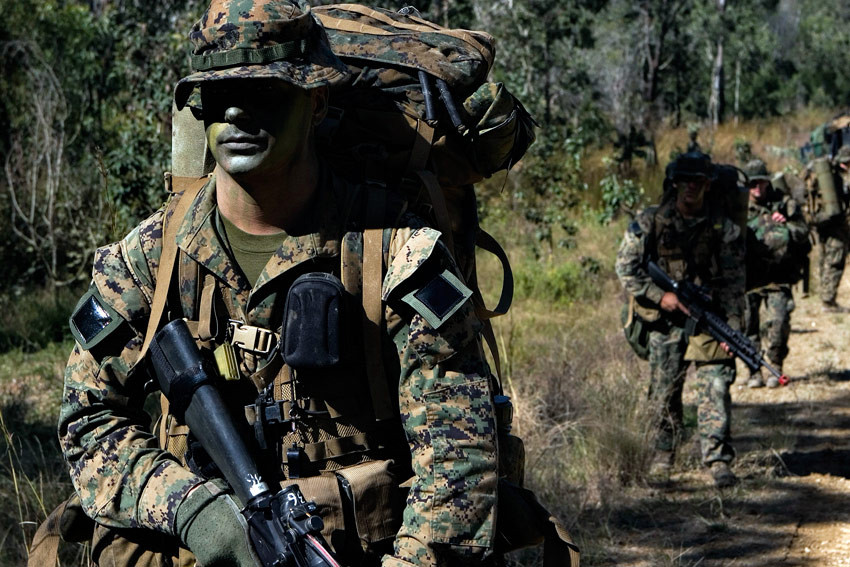 Nhiệm vụ của lực lượng trinh sát đặc nhiệm này cũng có phần khác so với Navy SEAL. Cụ thể, trinh sát đặc nhiệm sẽ đảm nhận nhiệm vụ do thám trận địa, chỉ điểm các mục tiêu đắt giá và thậm chí là điều khiển hỏa lực đánh phá cho các đơn vị hải quân tấn công chính xác mục tiêu. Nguồn ảnh: Jacques.