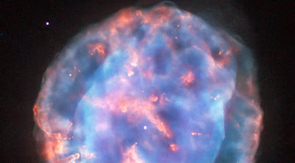 Ngoài ra, theo phân tích từ NASA, có thể trung tâm tinh vân này vẫn còn có một ngôi sao mẹ và nhiều hệ thống sao nhị phân đang hoạt động một cách bí ẩn, khó phát hiện. 