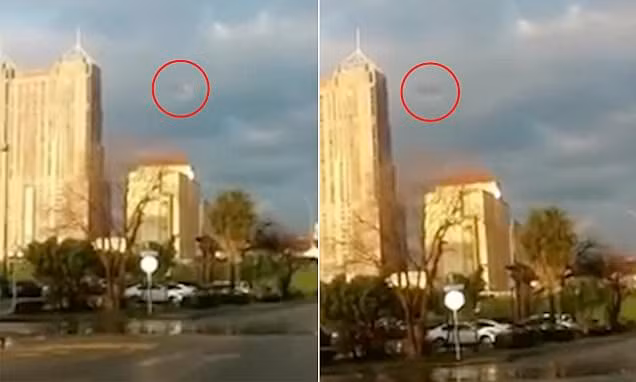 Hình ảnh được cắt ra từ video, được quay bởi điện thoại LG, nhiều người cho rằng đó có thể là giọt nước rơi trên camera, một số khác thì cho là khinh khí cầu thời tiết, thiết bị bay… nhưng tất cả quan điểm vẫn gây tranh cãi lớn.