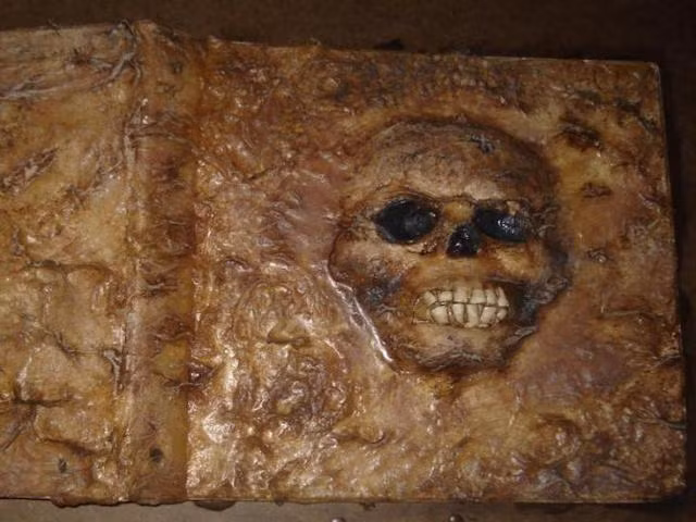 Chuyen rung ron cuon sach y hoc boc da nguoi