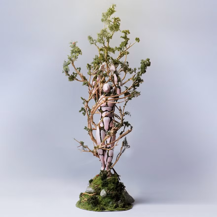 Nghệ nhân Garret đã thiết kế các nhân vật của mình trên máy tính với công cụ điêu khắc kỹ thuật số gọi là Zbrush. 