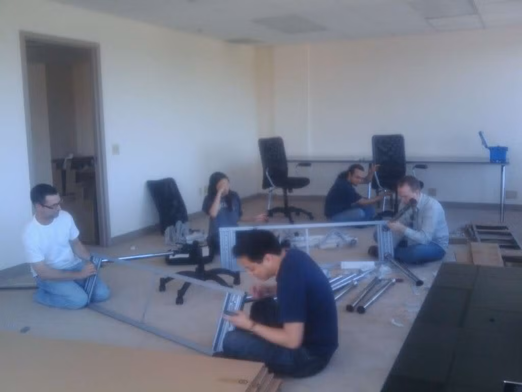 7. Amit Patel bây giờ là một thành viên của Sunfire Offices. Vị trí gần đây nhất tại Google: Là người có công trong việc làm nổi bật giá trị các bản ghi tìm kiếm của Google. Công việc hiện tại: Thành viên của Sunfire Offices.