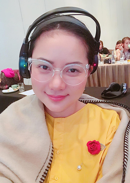 Phan Như Thảo miệt mài làm việc là một trong những tin tức sao Việt trong ngày 28/3.