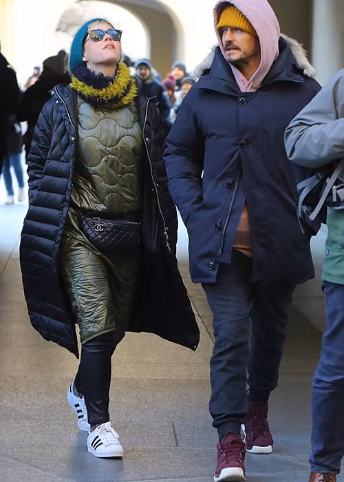 Sau tin đồn tái hợp, Katy Perry - Orlando Bloom vừa được bắt gặp sánh đôi trên đường phố tại Prague, CH Czech.