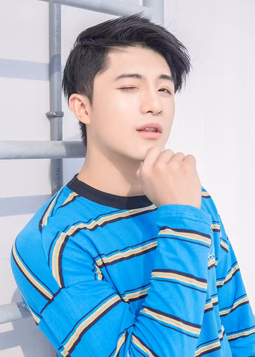 Nam diễn viên gốc Đài khoe ảnh đẹp đốn tin fans. Ảnh: Fanpage