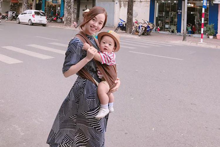 Làm mẹ đơn thân, Ly Kute dồn hết sức cho việc kinh doanh để con trai có cuộc sống đủ đầy.