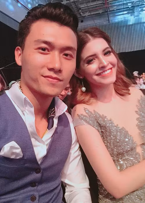 An Tây tiết lộ cô đã đi học luyện thanh, học nhảy.