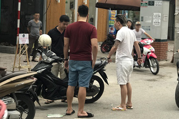 Tháng 6/2017, Châu Việt Cường thừa nhận đánh người đi xe máy sau vụ va chạm giao thông nhưng phân trần bởi đối phương không thừa nhận lỗi sai còn văng tục. Ảnh: Dân Việt