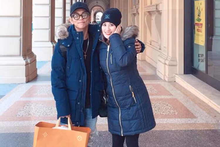 Vợ chồng sao Việt Khánh Thi - Phan Hiển có mặt ở Italy.