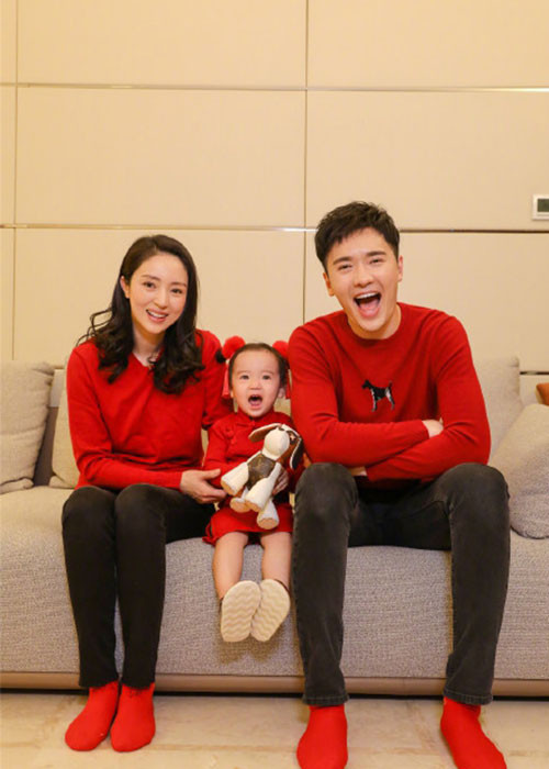 Trước khi vướng scandal, Cao Vân Tường được xem là người chồng quốc dân. Ảnh: Sina