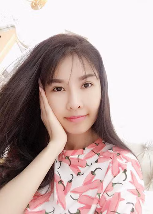 Giống Nam Em, nữ ca sĩ Quế Vân từng thừa nhận hẹn hò Trường Giang.