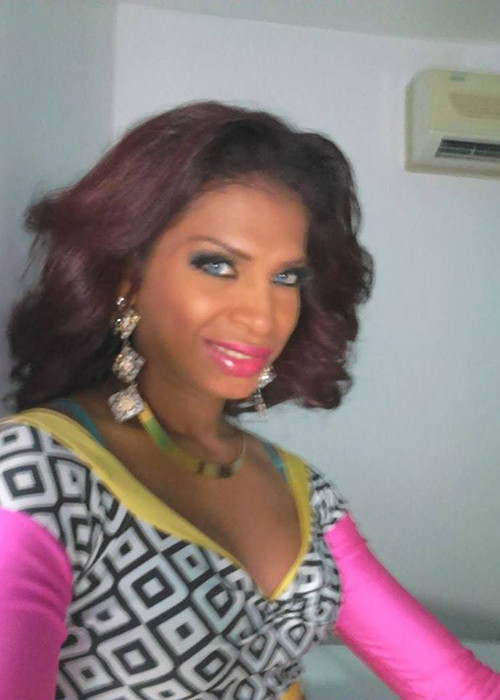 Barbie năm nay 25 tuổi. Cô không được đánh giá cao tại Hoa hậu Chuyển giới Quốc tế 2018 bởi vẻ ngoài chưa thực sự nữ tính.