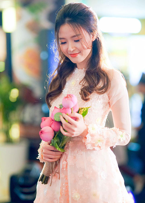 Năm 2016, 2017, 2 bộ phim có sự tham gia diễn xuất của Midu lần lượt công chiếu là "4 năm 2 chàng 1 tình yêu" và "Mẹ chồng".