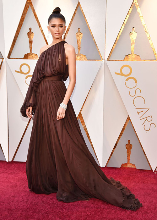 Zendaya cũng tham gia sự kiện. Cô là nữ diễn viên trẻ gây chú ý sau vai diễn trong phim "Bậc thầy của những giấc mơ".