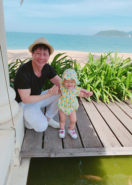 Con gái của Phan Như Thảo và đại gia Đức An ngày càng kháu khỉnh.