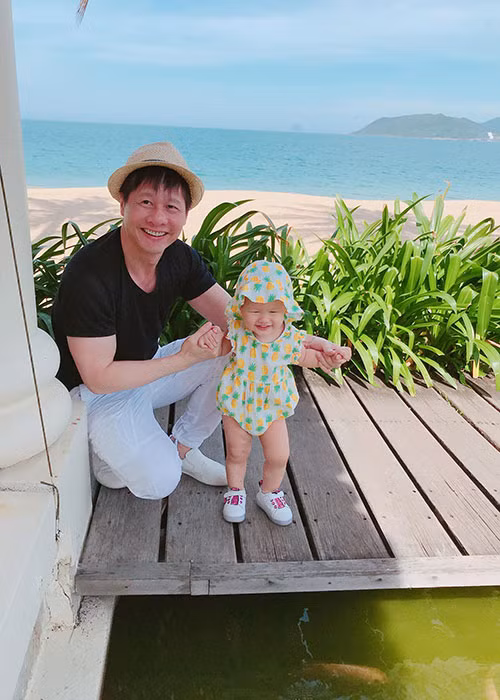 Con gái của Phan Như Thảo và đại gia Đức An ngày càng kháu khỉnh.