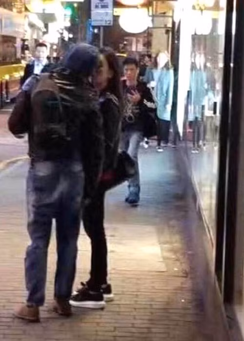 Vợ chồng Quách Phú Thành vẫn mặn nồng như hồi mới hẹn hò. Ảnh: News