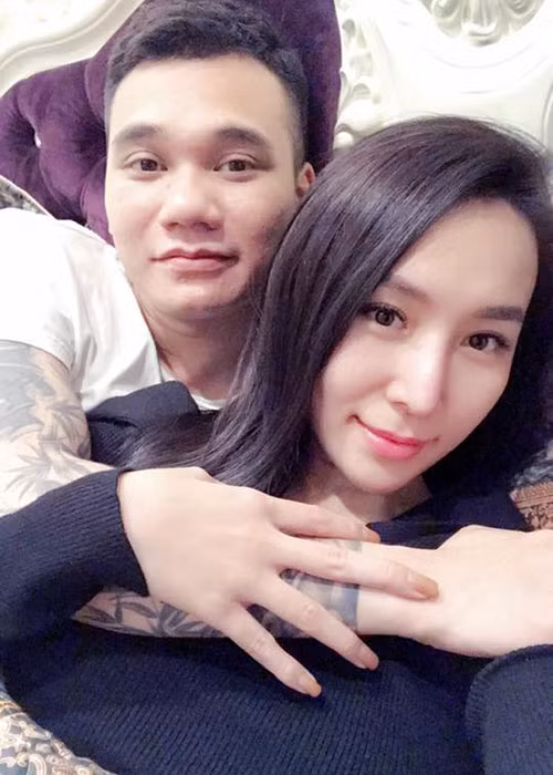 Thảo BeBe tên thật Nguyễn Thanh Thảo, sinh năm 1992, là một nữ DJ khá nổi tiếng tại Hà Nội.