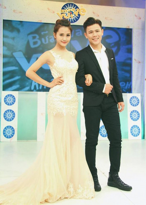 Ngoài vai trò vũ công, Anh Huy còn là một MC. Chương trình gây ấn tượng nhất của anh đến nay là Bữa trưa vui vẻ. Ảnh: Saostar