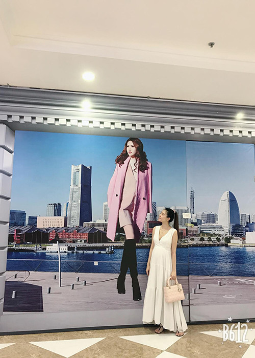 “Bà bầu” Ngọc Duyên chia sẻ: “Vô tình bắt gặp hình ảnh của mình 2 năm về trước”.