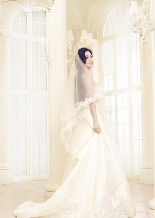 Sau 3 năm công khai hẹn hò, Phạm Băng Băng và Lý Thần quyết định về chung một nhà vào nửa cuối năm 2018. Ảnh: Sina