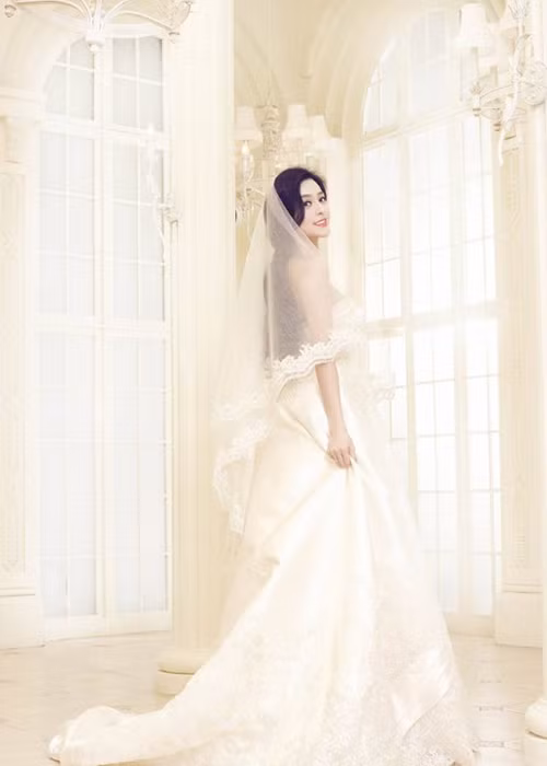 Sau 3 năm công khai hẹn hò, Phạm Băng Băng và Lý Thần quyết định về chung một nhà vào nửa cuối năm 2018. Ảnh: Sina