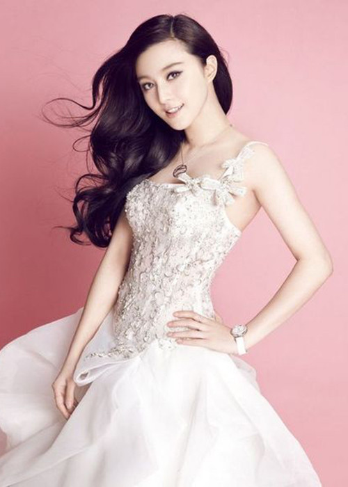 Theo một số nguồn tin, Phạm Băng Băng đang dần kết thúc lịch trình của mình để chuẩn bị đám cưới. Ảnh: Elle