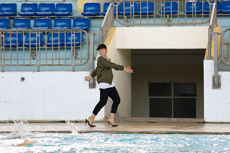 Riêng với hình tượng Khôi đóng giả cô dâu, Diệu Hiền đóng giả chú rể, cô cho biết đây là một đoạn diễn thú vị mà đoàn phim muốn dành tặng cho khán giả.