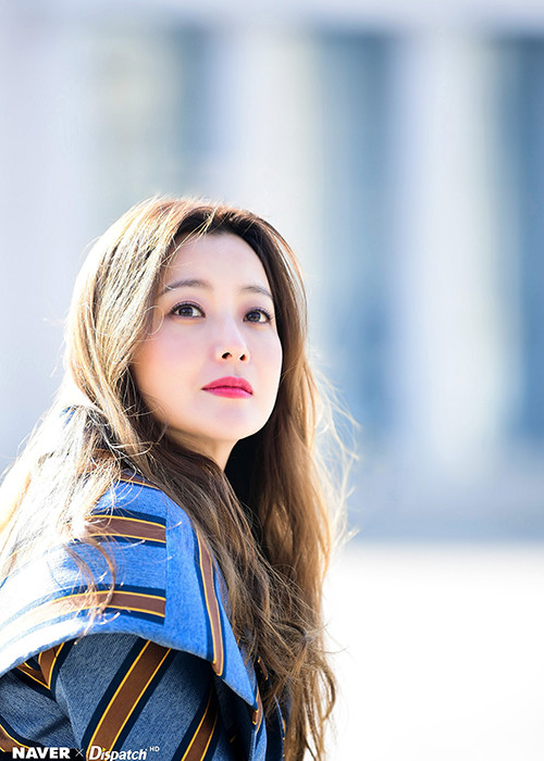 Ở tuổi 41, nữ diễn viên vẫn trẻ trung, xinh đẹp và giữ được thần thái sang chảnh, quý phái. Ảnh: Dispatch