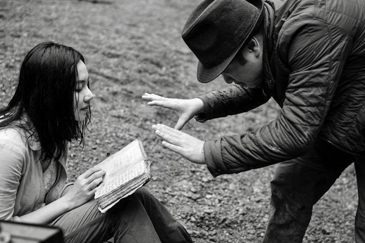 Victor Vũ chỉ đạo diễn xuất cho bà xã.