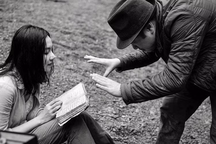 Victor Vũ chỉ đạo diễn xuất cho bà xã.