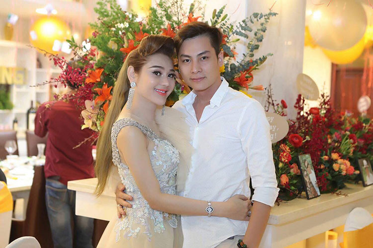 Hot Face sao Việt 24h: Lâm Khánh Chi đăng tải hình ảnh bên ông xã.