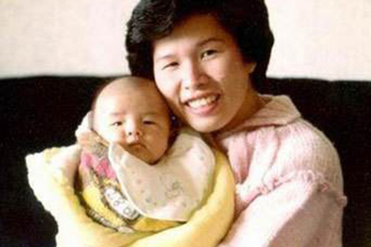 Lúc nhỏ, Châu Kiệt Luân trông khá bụ bẫm, đáng yêu. Ảnh: Sina