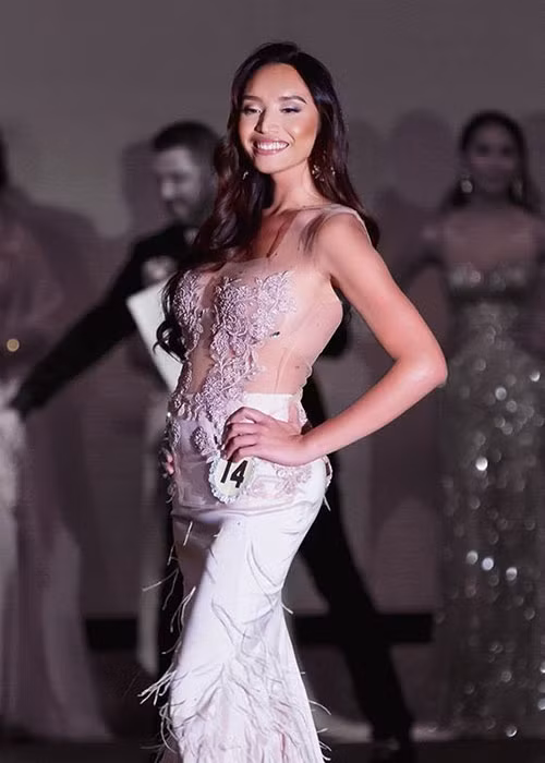 Cách đây không lâu, Kataluna kêu gọi quyên góp để có tiền trang trải chi phí thi hoa hậu được tổ chức tại Thái Lan.