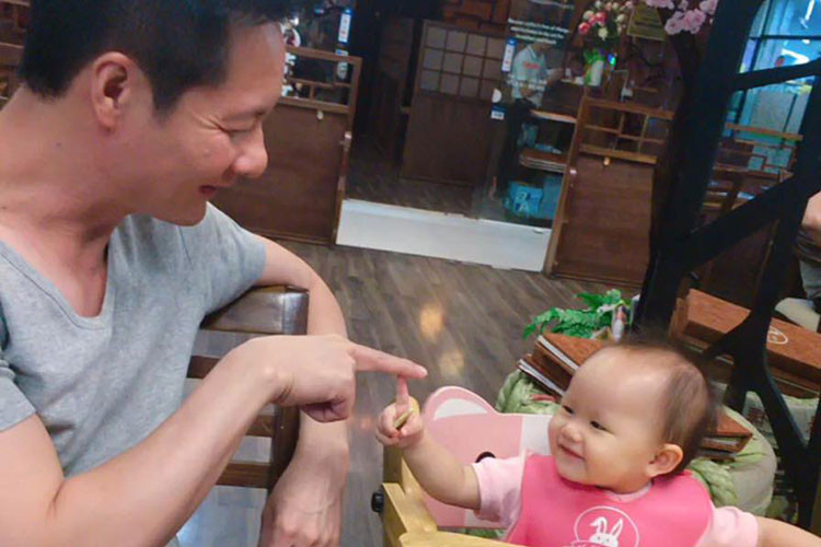 Bé Bồ Câu là con gái của người mẫu Phan Như Thảo và đại gia Đức An.