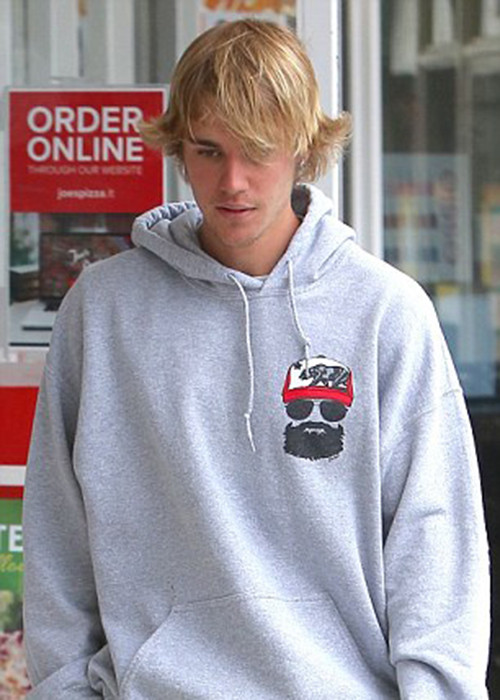  Justin Bieber - Selena Gomez đang bị nghi đường ai nấy đi vì mẹ của nữ ca sĩ phản đối chuyện tình cảm này. Ảnh: Dailymail