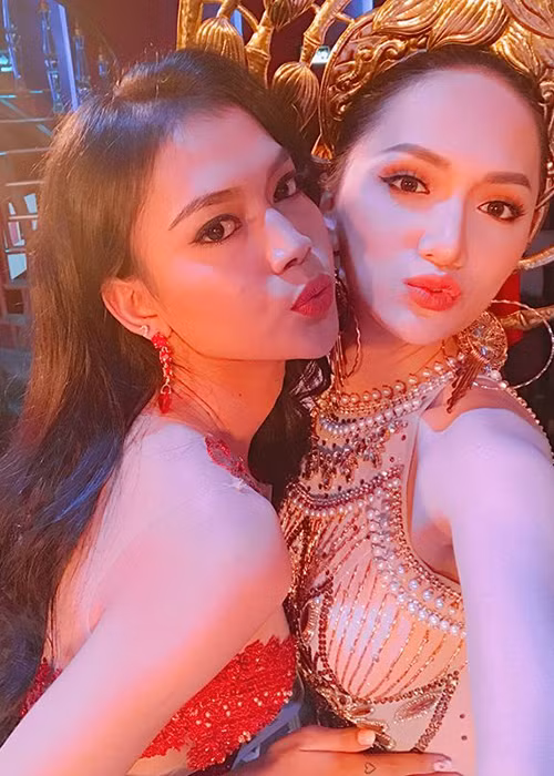 Liên tiếp ghi điểm tại cuộc thi Hoa hậu Chuyển giới Quốc tế 2018, Hương Giang được nhiều khán giả Việt Nam đặt kỳ vọng đoạt giải cao.