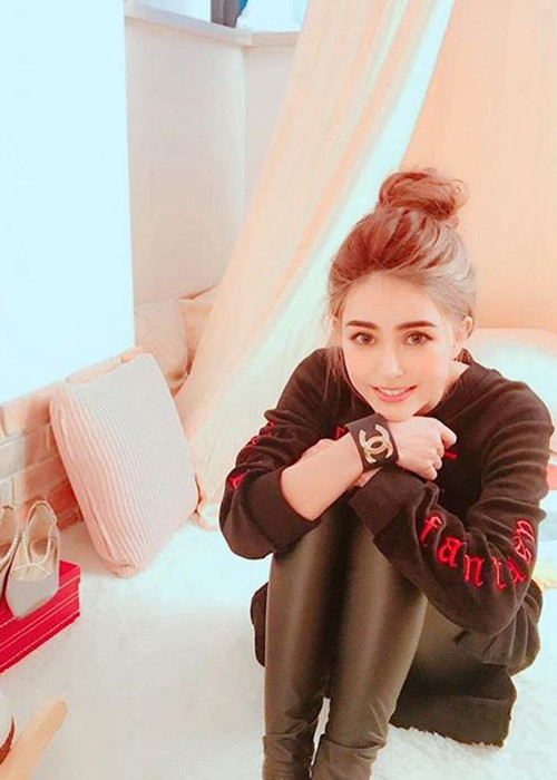 Bà xã của Châu Kiệt Luân trẻ trung khiến nhiều người ngỡ ngàng khi biết cô đã là bà mẹ bỉm sữa. Ảnh: Instagram