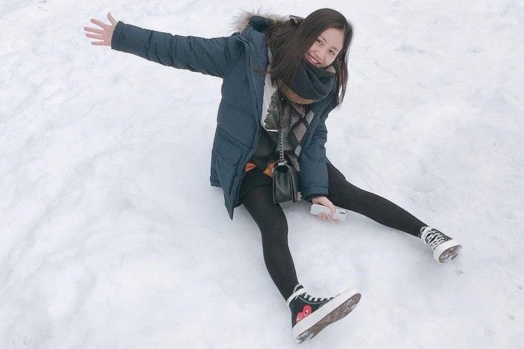 Văn Mai Hương lần đầu tiên được bước chân tới nơi lạnh nhất của Hàn Quốc.